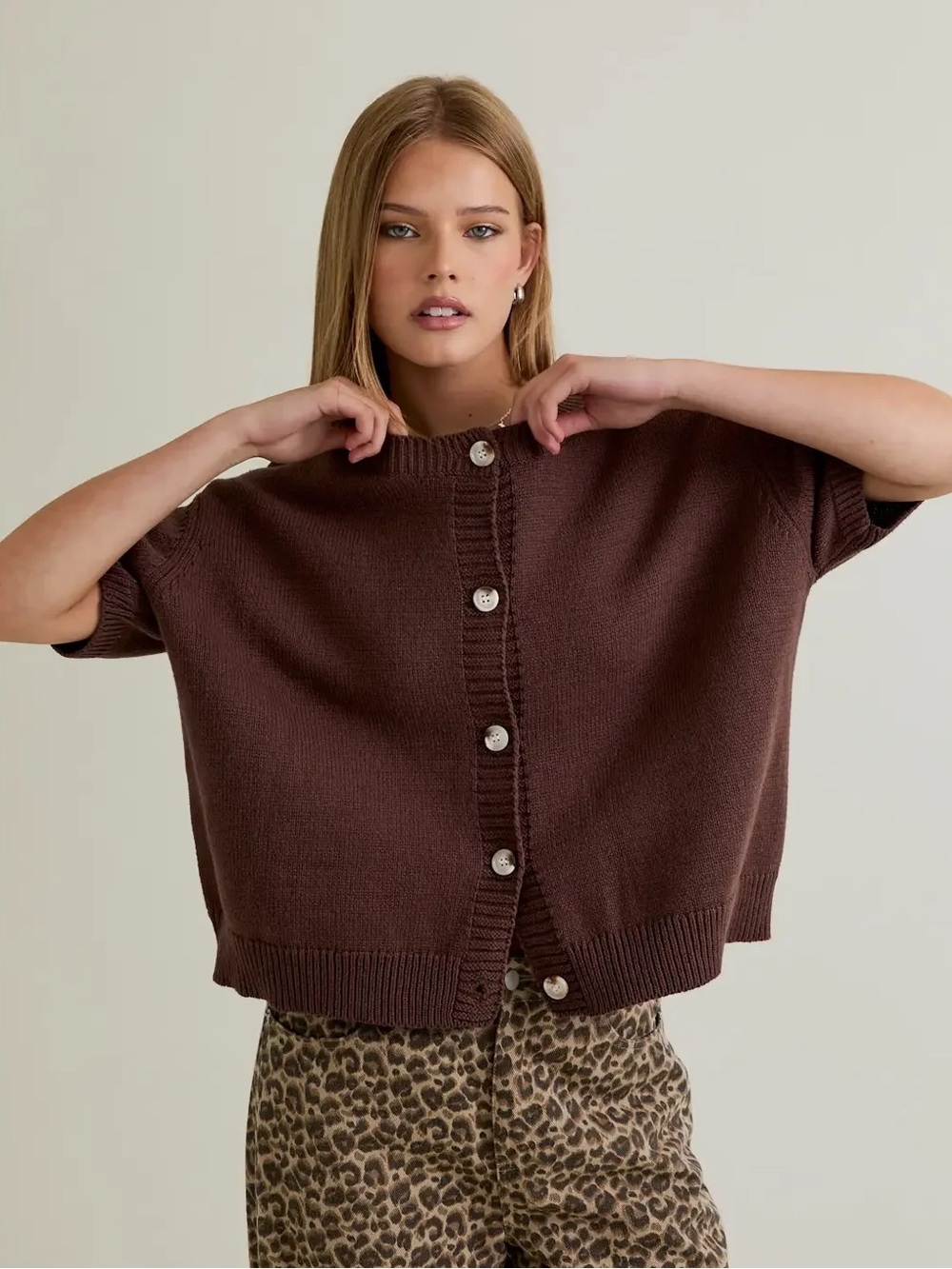 Le Lis Brown Short Sleeve Sweater Cardigan Size Large